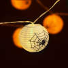 Afbeelding van Halloween lantaarn slinger - spin, wit - 7,5 x 165 cm - 2 x AA batterijen 1 Stuks [58172] - 02 58172 web
