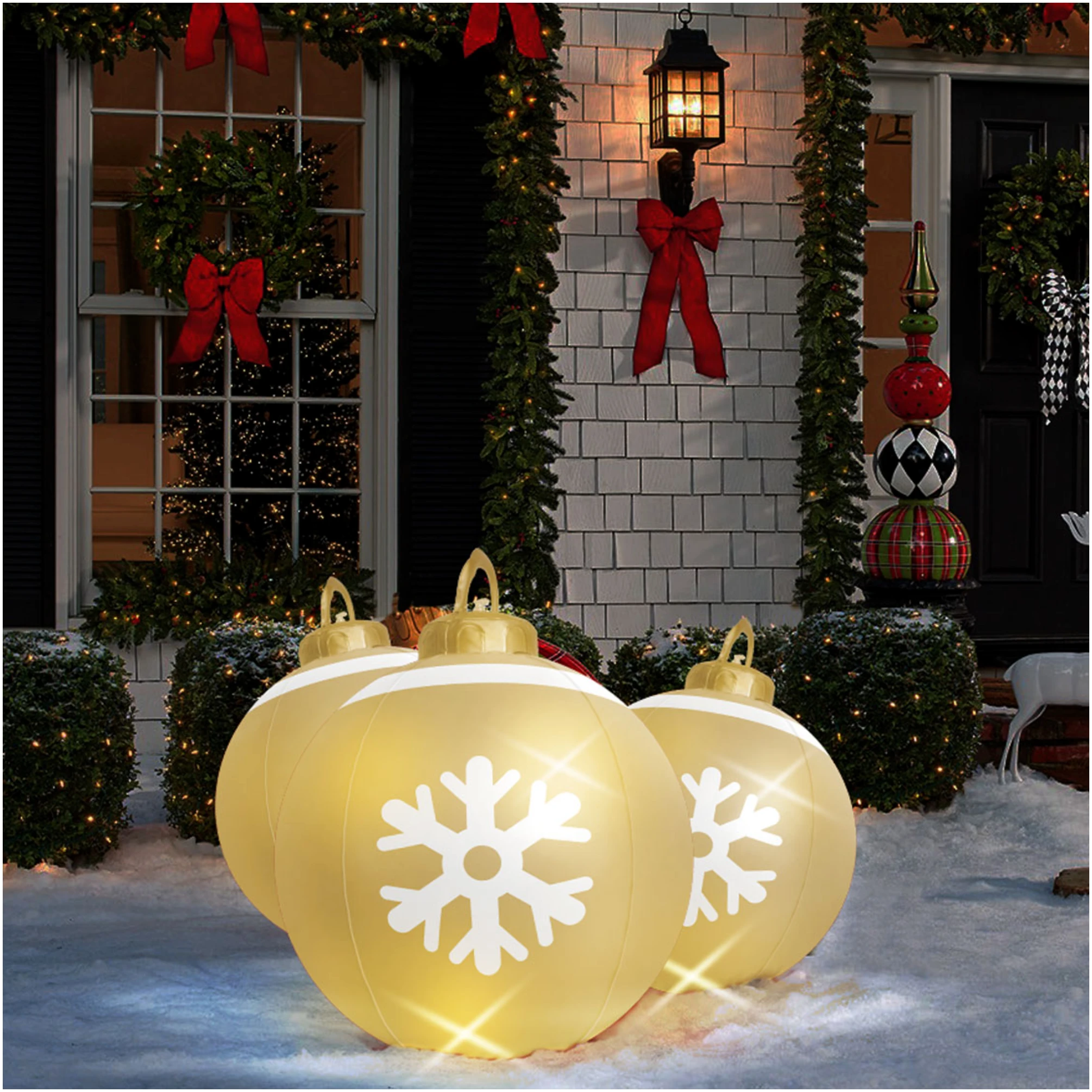 Afbeelding van Kerstverlichting Buiten op Batterijen - Opblaasbare Reuze Kerstbal Verlicht 60 cm - Goud - RGB kleuren +