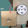 Afbeelding van HSXL - Kleine 30cm Design Wandklok met Stil Quartz Uurwerk - Zwart / Wit - HSM002 - Analoog - Klok Modern -