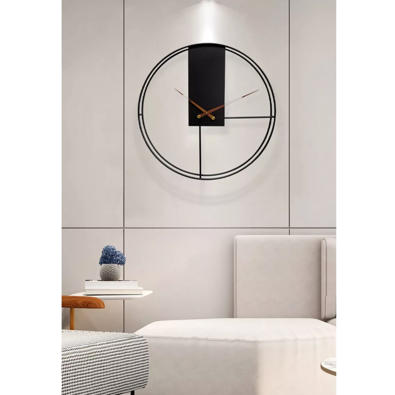 Afbeelding van HSXL - 60cm Grote Stille Wandklok Landelijk en Industrieel uit Zwart Metaal met Houten Wijzers - Groot - 60