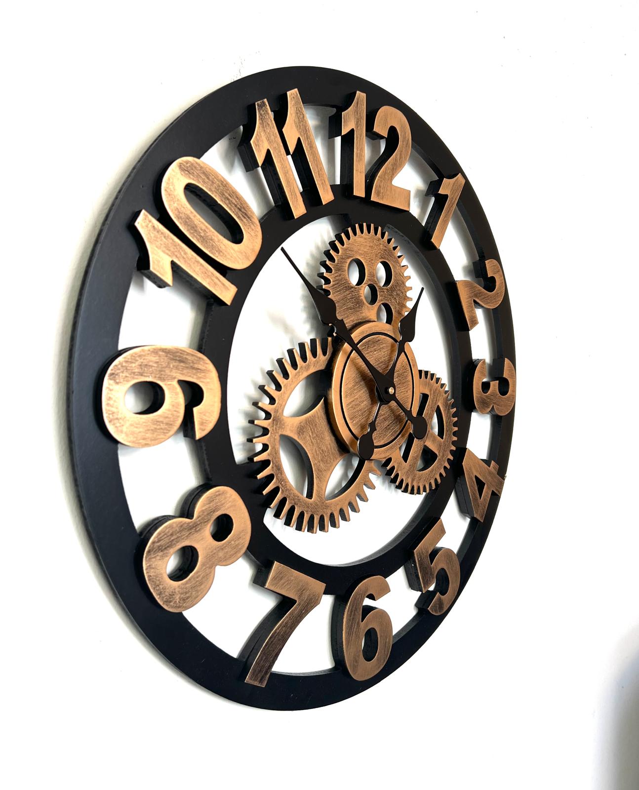 Afbeelding van HSXL - 60cm Grote Stille Wandklok Landelijk en Industrieel uit Zwart met Goud Hout - Groot - 60 cm - Houten