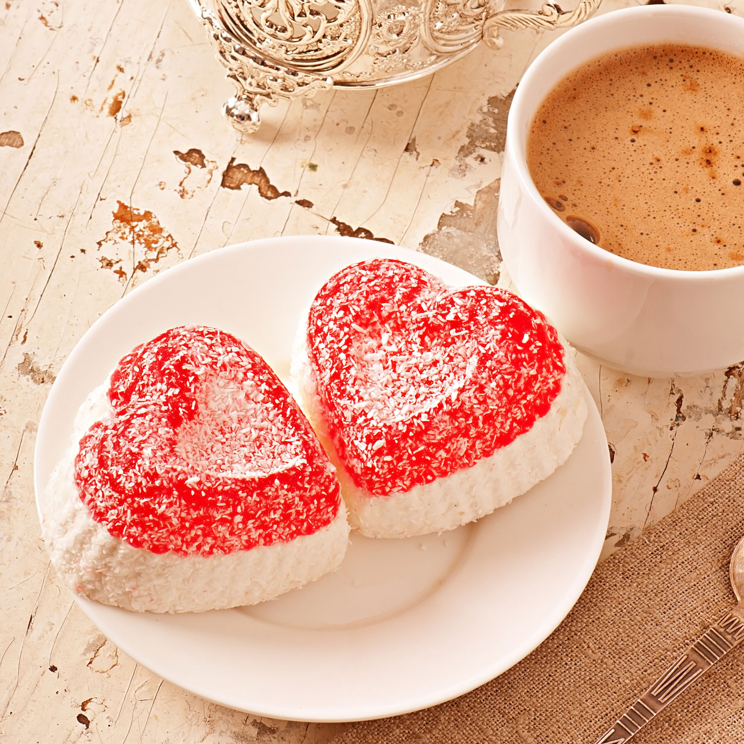 Afbeelding van Bewello - Siliconen Bakvorm Hartjes - Cupcakes Muffin Silicone Bakvorm - Hart Chocolade Cakejes - 28 x 25,7