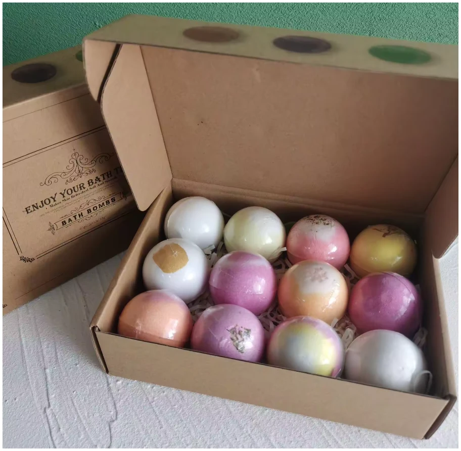 Afbeelding van Bath bombs 12 stuks - Bruisballen voor in Bad - 12 Etherische Aroma Bad bommen - Giftset - Cadeau - 60g per