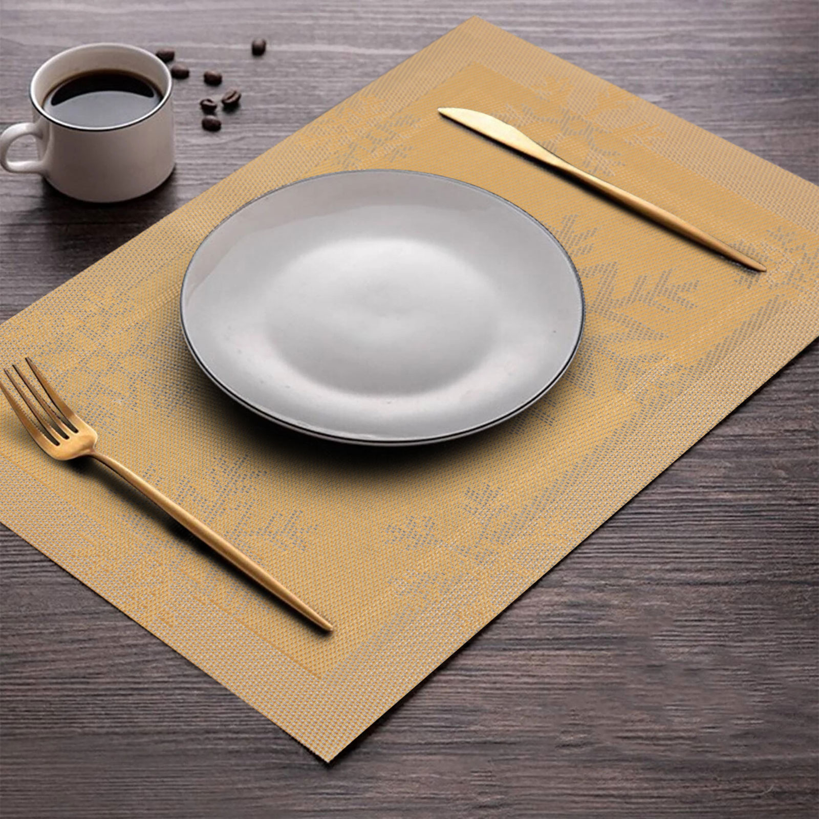 Afbeelding van Kerst Placemat - 6 stuks Placemats - Goud Sneeuwvlokken - 8f54 b442 428e b62a df31dd7dd191