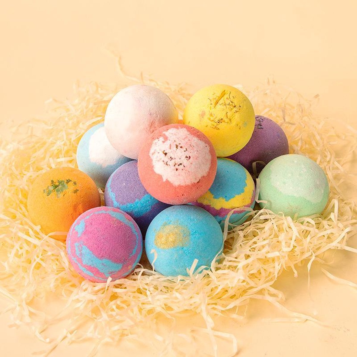 Afbeelding van Bath bombs 12 stuks - Bruisballen voor in Bad - 12 Etherische Aroma Bad bommen - Giftset - Cadeau - 60g per