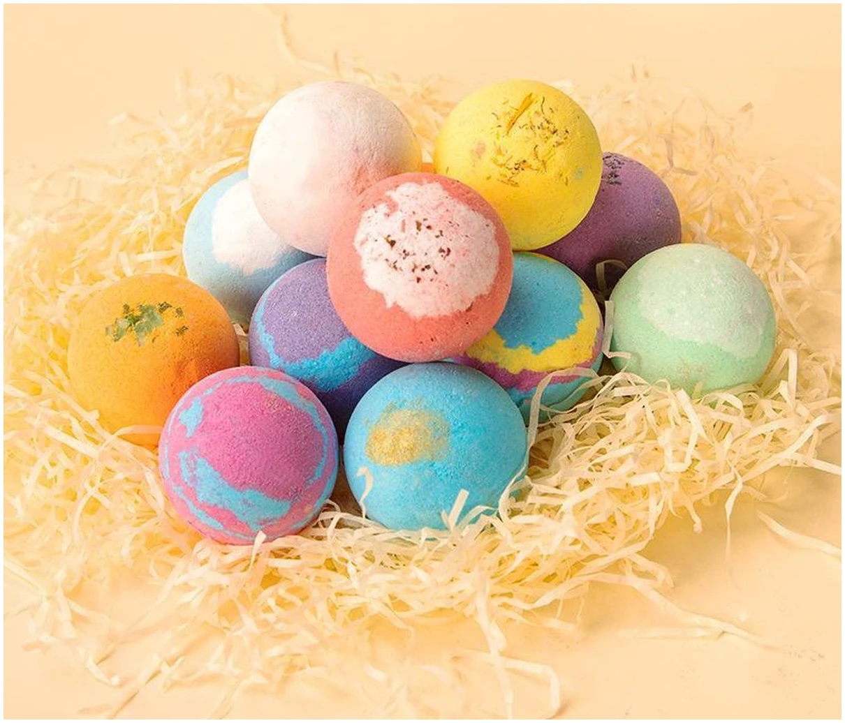 Afbeelding van Bath bombs 12 stuks - Bruisballen voor in Bad - 12 Etherische Aroma Bad bommen - Giftset - Cadeau - 60g per