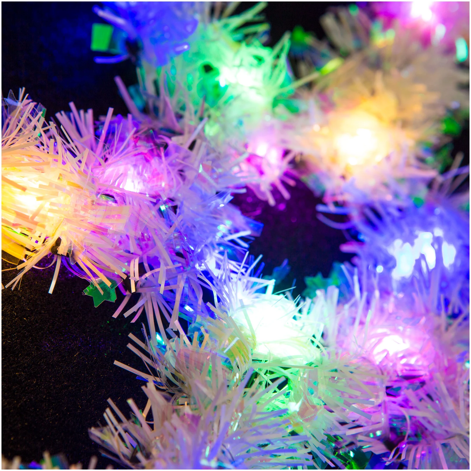 Afbeelding van Kerstverlichting Binnen op Batterij - Verlichte Sneeuwvlok met RGB kleuren - 32cm Ophangbaar - Incl.