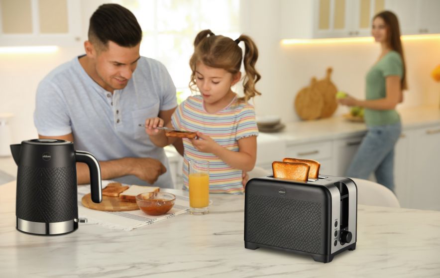 Afbeelding van Moderne Zwarte Waterkoker 1.7L - BPA-Vrij - Zilver / Zwart - Model 2024 - C295C - 1.7 Liter - e231 ec24 4d30