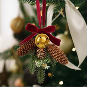 Afbeelding van Kerstdeurdecoratie - kunstden, met dennenappel, gouden bel - 16 x 15 cm 1 Stuks [58554A] - 8059 7fb1 423e