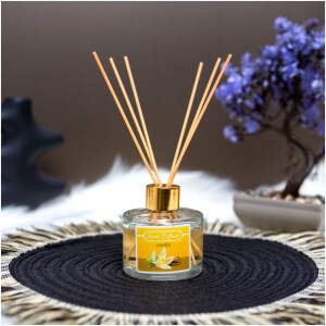 Afbeelding van Geurstokjes / Geurdiffuser - 100 ml stijlvolle geurverspreider in glazen fles - vanille - 100 ml 1 Stuks
