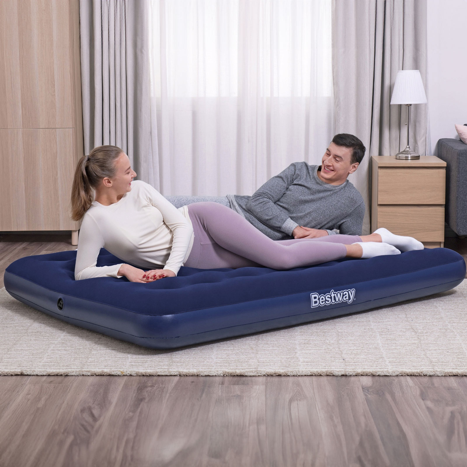 Afbeelding van Bestway éénpersoons (of tweepersoons) Velours Luchtbed 191×137×22 cm - Enkel & comfortabel - Blauw -