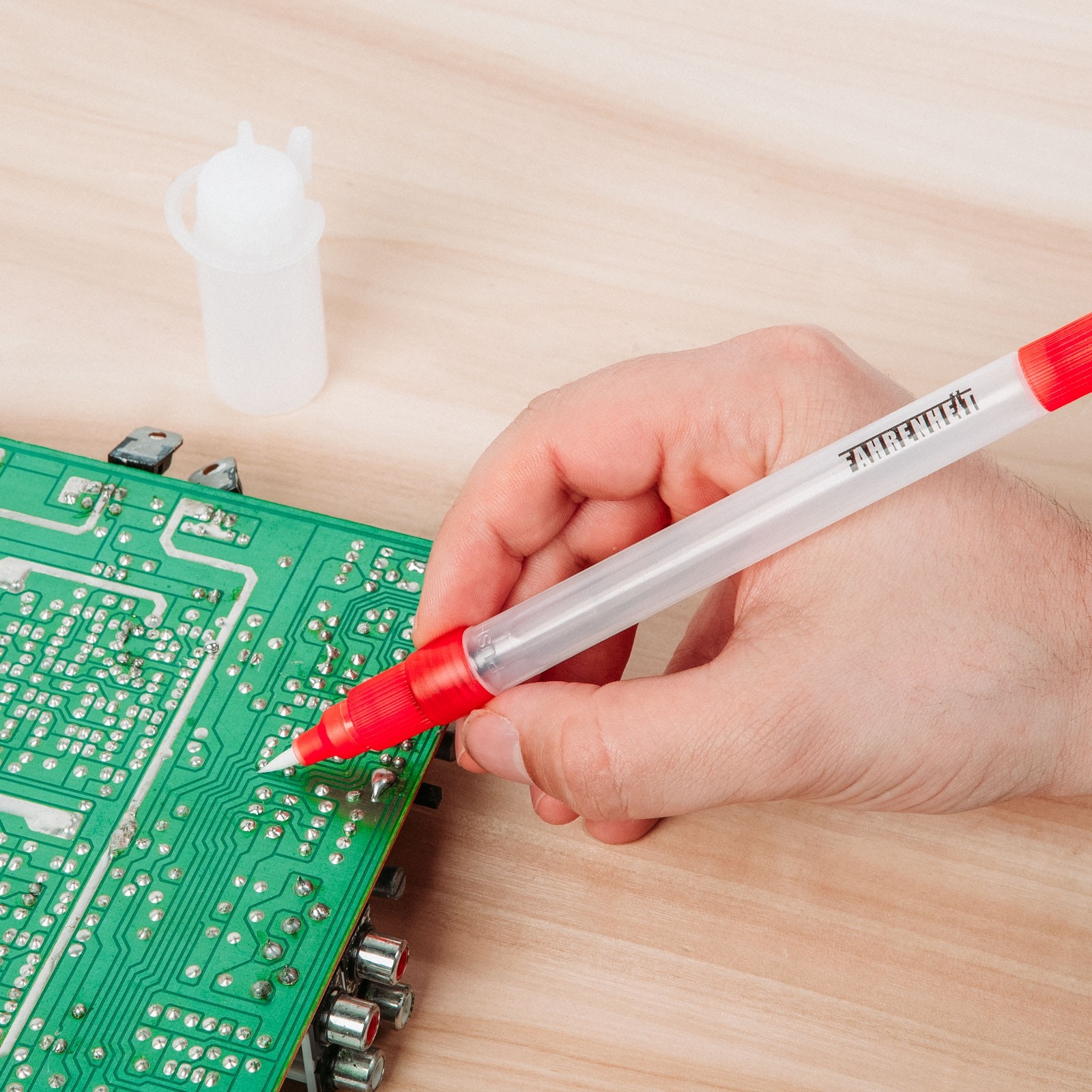 Afbeelding van Navulbare Fluxpen Met Borstelpunt - Vloeistof Doseerpen Voor Soldeerwerk - Nauwkeurige Dosering Met Kwastpunt