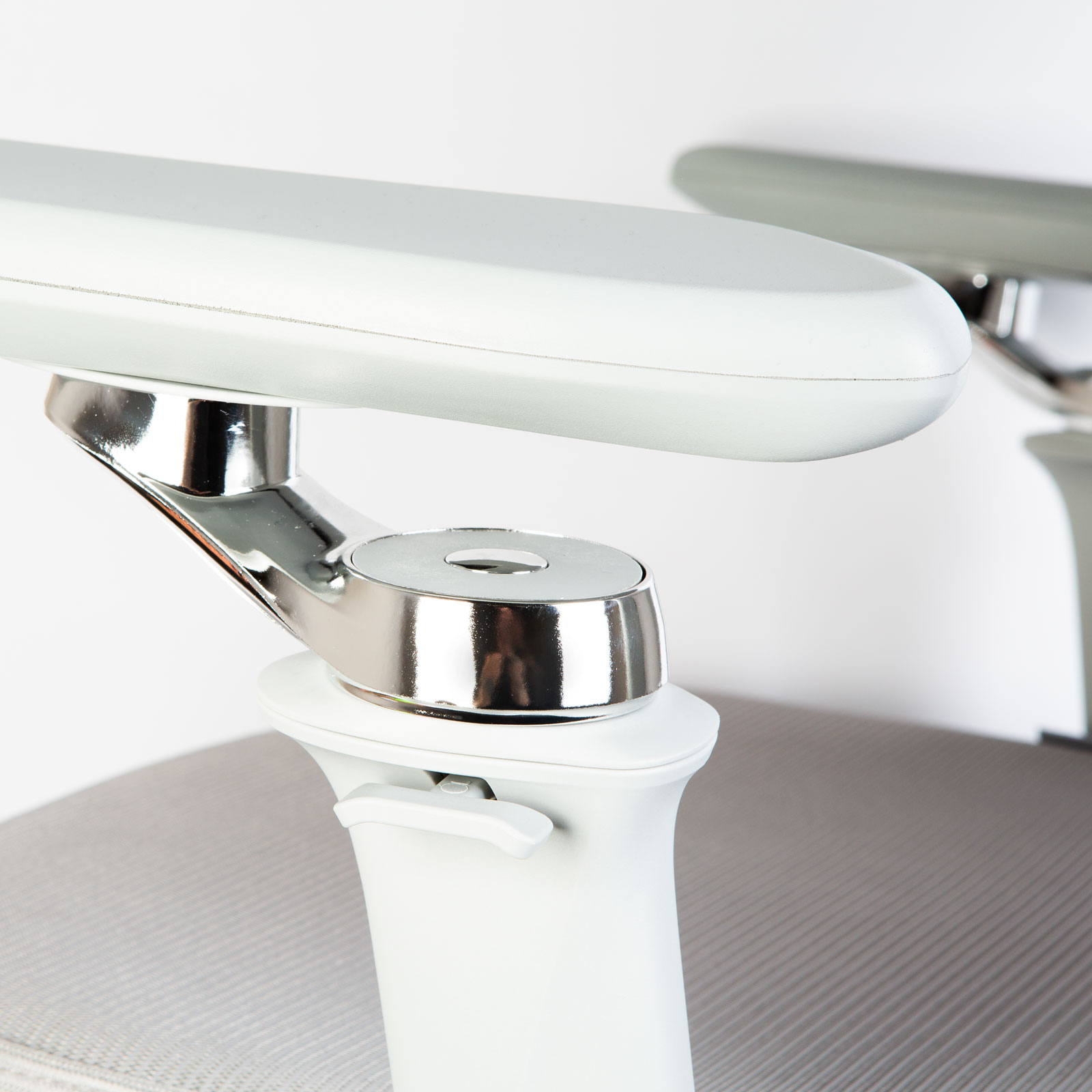 Afbeelding van Bureaustoel Met Hoofdsteun En Voetensteun – Ergonomische Draaistoel Met Verstelbare Armleuningen En Gaslift