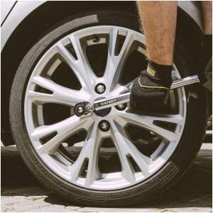 Afbeelding van Instelbare Momentsleutel 1/2" – 40–210 Nm – Professionele Kwaliteit – Ratelkop Met Omkeerfunctie