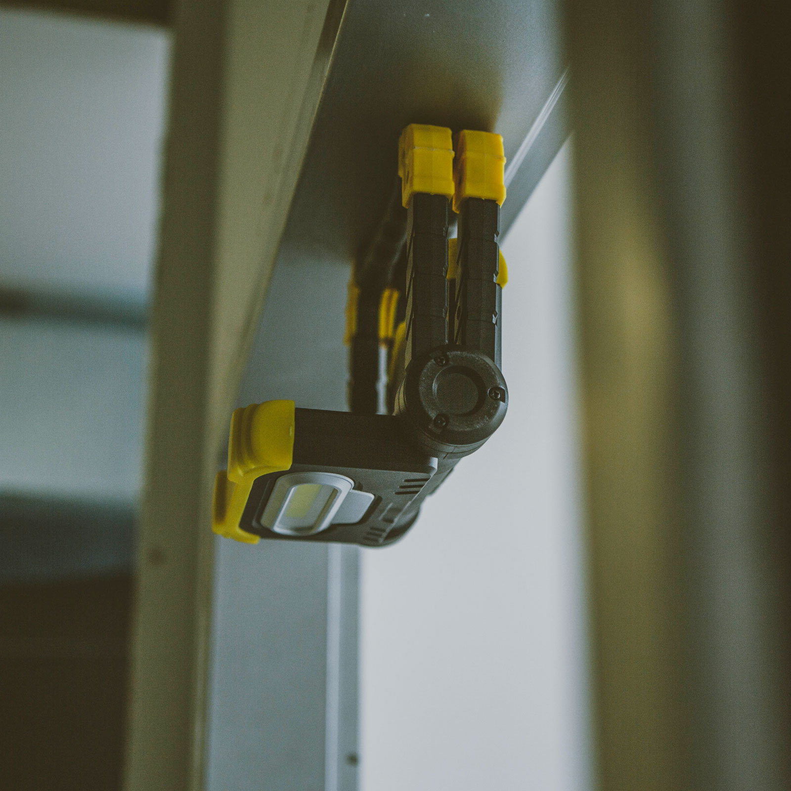 Afbeelding van Multifunctionele LED Bouwlamp - 2×1000 Lumen, Draagbaar & Oplaadbaar met Powerbankfunctie en 270°