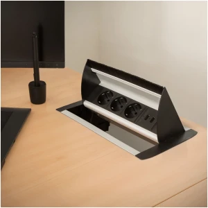 Afbeelding van Inbouw Stekkerdoos voor Bureau - 3-voudig met 2 USB Poorten, Kindveilige Stopcontacten, Aluminium Behuizing,