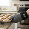 Afbeelding van Baker's Secret – ovenhandschoen – siliconen – 38,5 cm – grijs 1 Stuks [BS40108] - 02 BS40108 web
