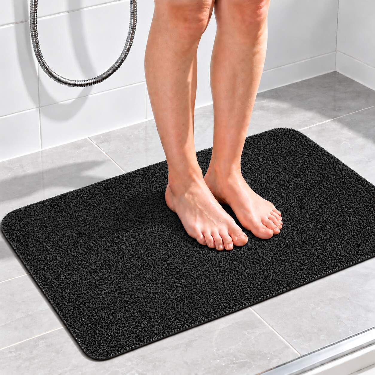 Antislipmat Douche Zacht & Waterdoorlatend - Douchemat Antislip Zwart - 70 x 40 cm - Incl. spons